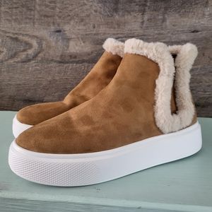 Nine West Komfy Faux-ShearlingChelsea Boots Womens Sz 8.5 Booties